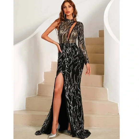 Mock Neck Split Thigh Sequins Formal Dress πΎ - Picture 5 of 6